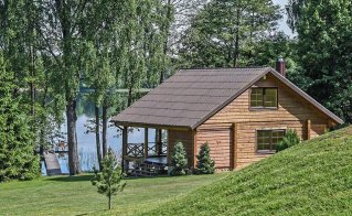 Namelis prie Čičirio