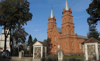 Dusetų Švč. Trejybės bažnyčia