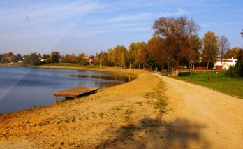 Sartų ežero pakrantė