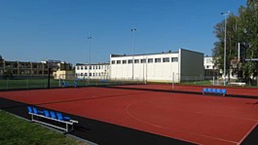 Zarasų Ąžuolo gimnazijos stadionas